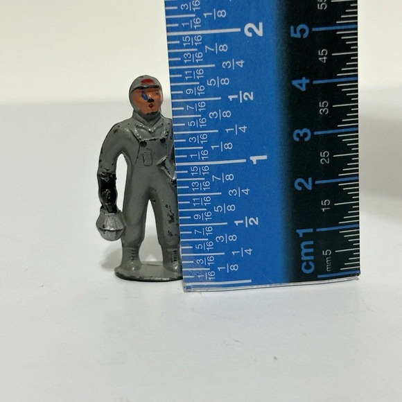 Vintage Barclay Lead Figure Man Mechanic Wrench Lantern Railroad Worker - Picture 10 of 10